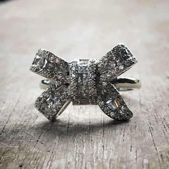 New! 925 Sterling Silver Diamond Bow Ring! - Picture 12 of 17